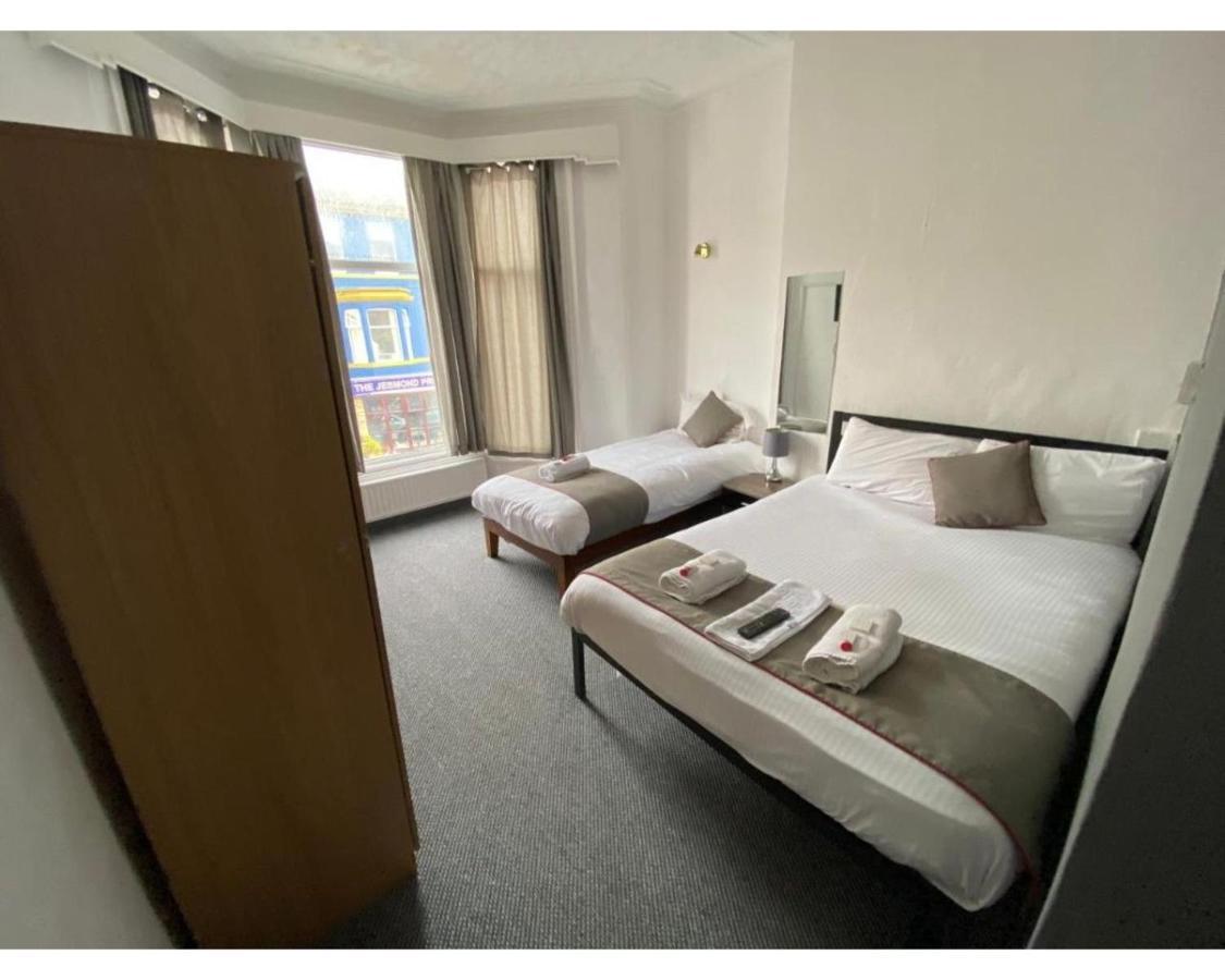 Bank Street Hotel Blackpool Room photo